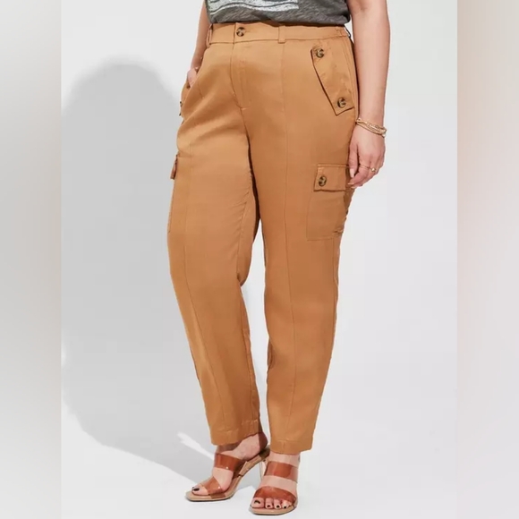 torrid Pants - NWT TORRID | Tapered Leg Relaxed Cargo Pant 12T